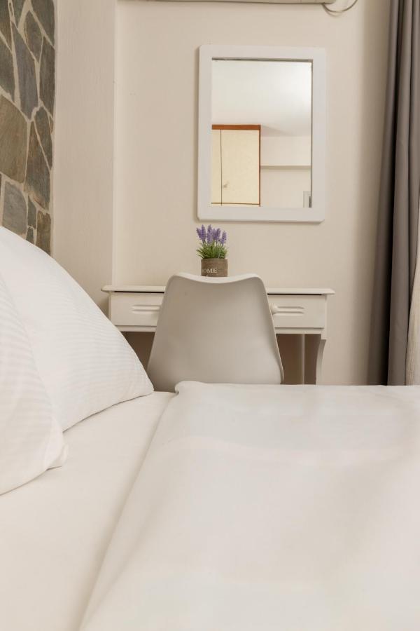 Αnastasia Apartments Mavrovoúnion Dış mekan fotoğraf
