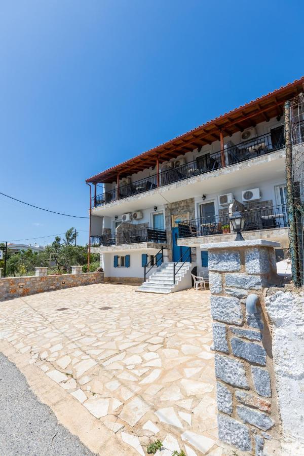 Αnastasia Apartments Mavrovoúnion Dış mekan fotoğraf