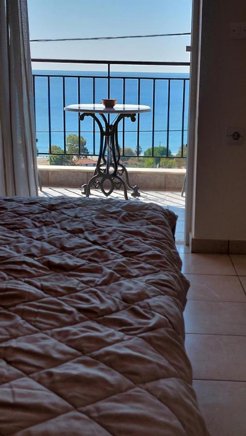 Αnastasia Apartments Mavrovoúnion Dış mekan fotoğraf